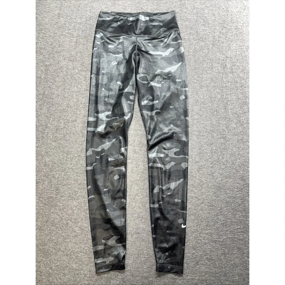 Nike women's size small‎ leggings camo exercise training gym Dri-fit